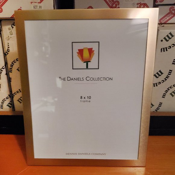 Dennis Daniels Goldtone Aluminum 8"x10" Photo Frame #A2008G New in Box - Picture 1 of 3